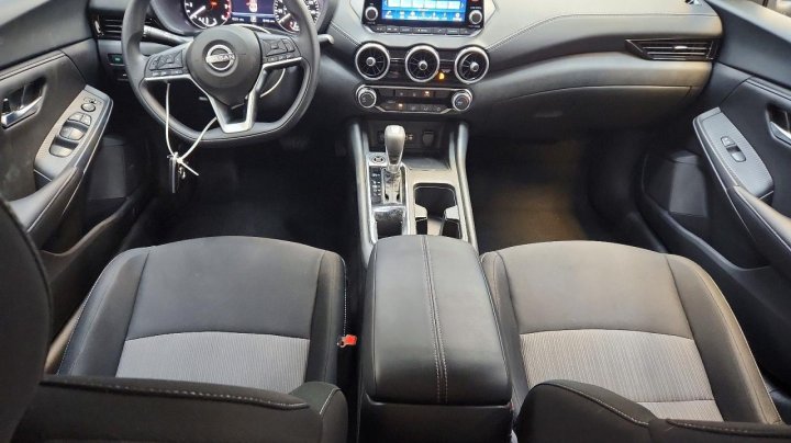 Nissan Sentra  2025