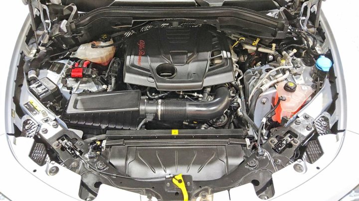Alfa Romeo STELVIO  2024