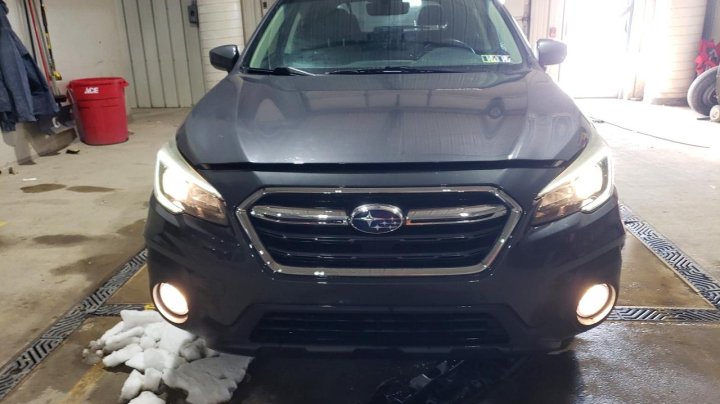 Subaru Outback  2018