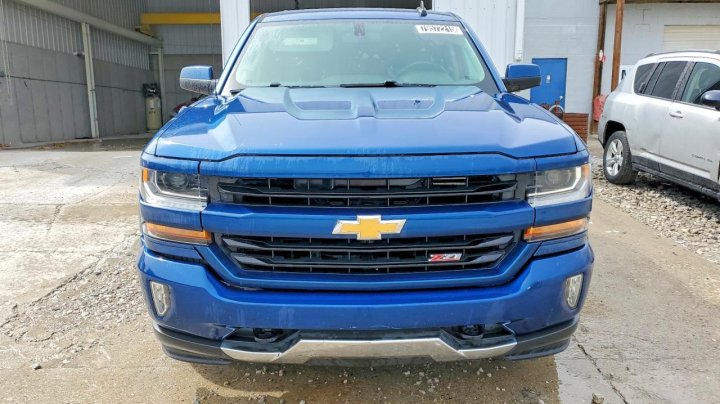 Chevrolet Silverado  2018