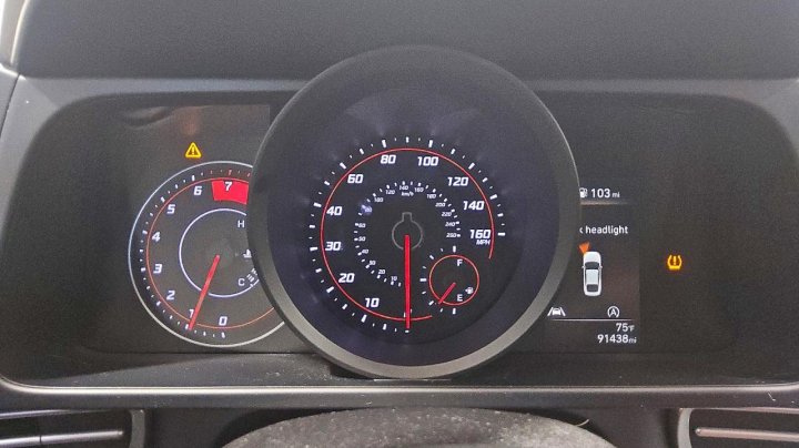 Hyundai Elantra  2021