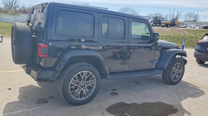 JEEP WRANGLER  2022