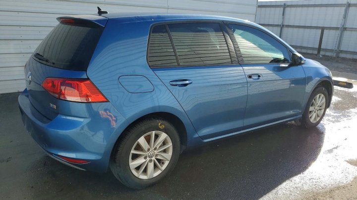 Volkswagen Golf  2017