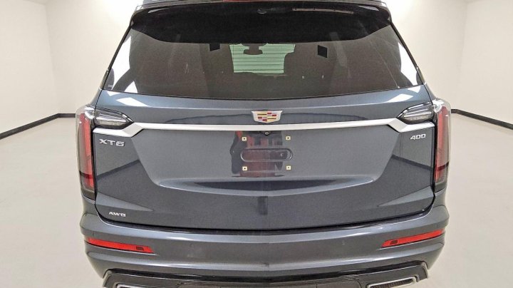 Cadillac XT6  2020