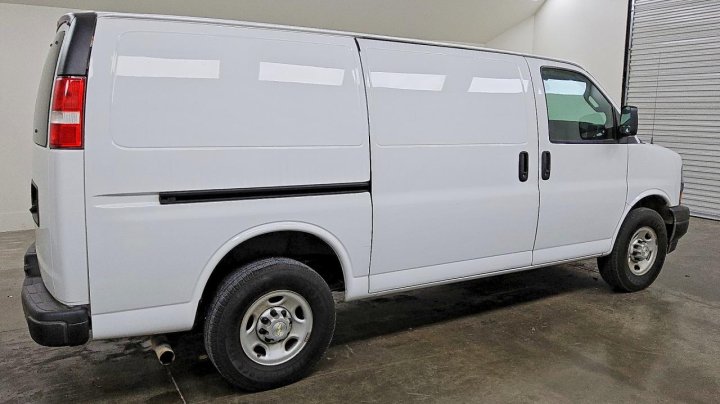 CHEV EXPRESS  2020