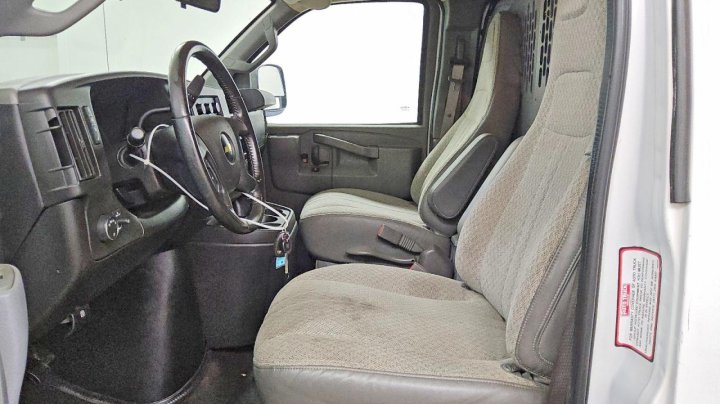 CHEV EXPRESS  2020