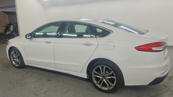 Ford FUSION  2019