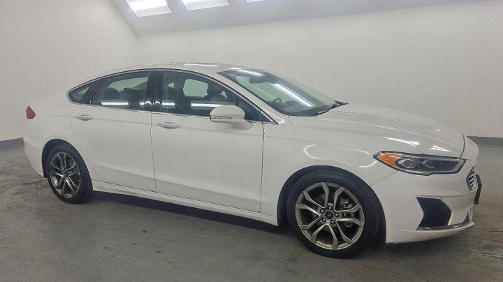 Ford FUSION  2019