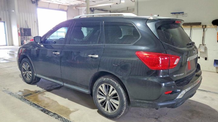 Nissan Pathfinder  2017