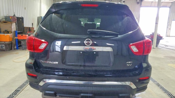 Nissan Pathfinder  2017