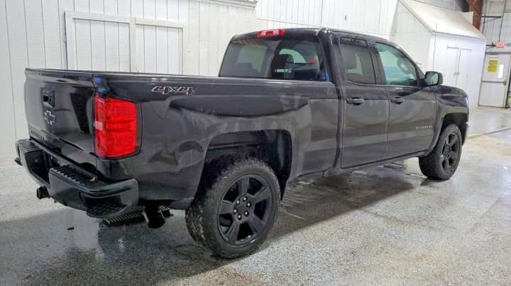 Chevrolet Silverado  2017