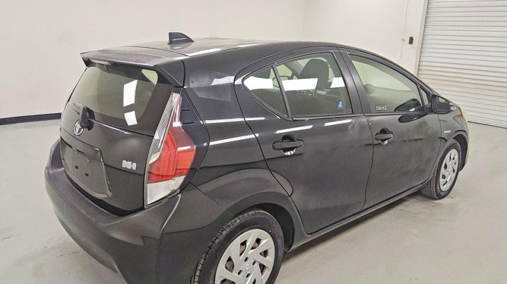 Toyota Prius  2016