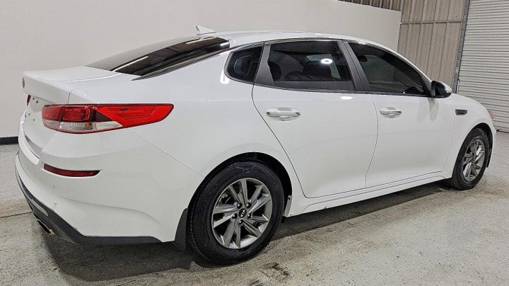 KIA Optima  2019