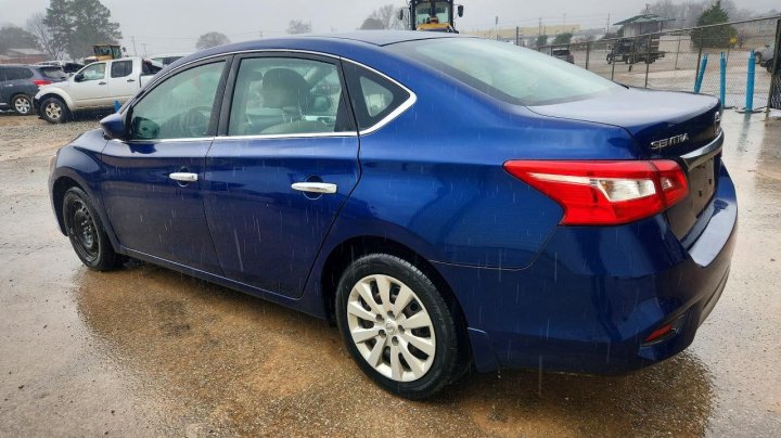 Nissan Sentra  2017