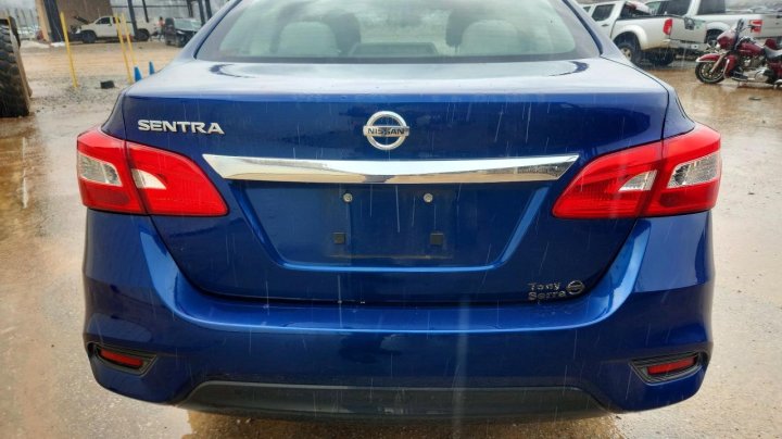 Nissan Sentra  2017
