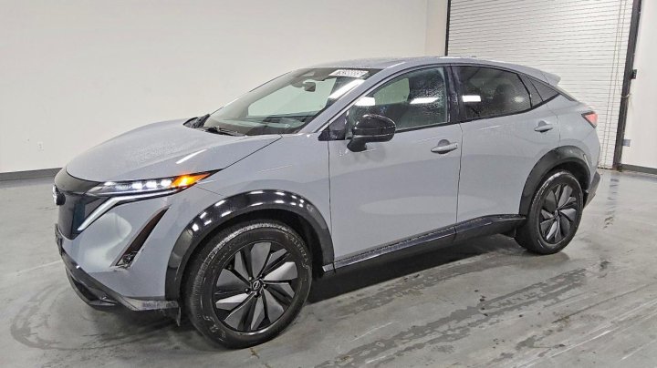 Nissan ARIYA  2025