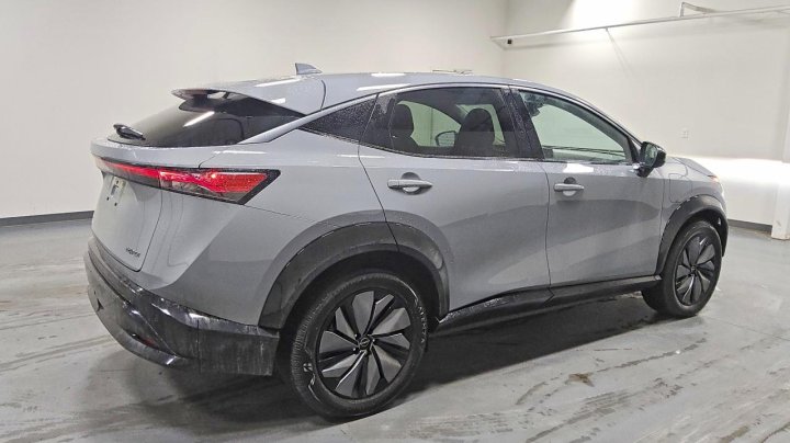 Nissan ARIYA  2025