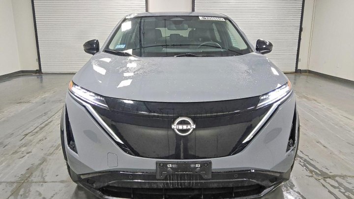 Nissan ARIYA  2025