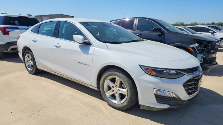 Chevrolet Malibu  2021
