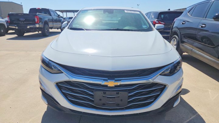 Chevrolet Malibu  2021