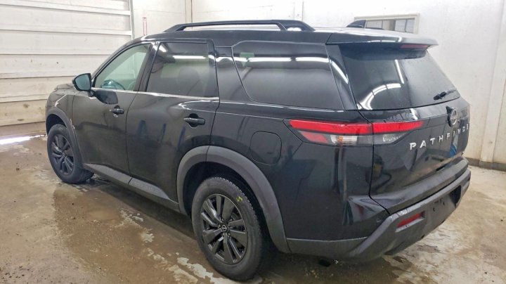 Nissan Pathfinder  2022