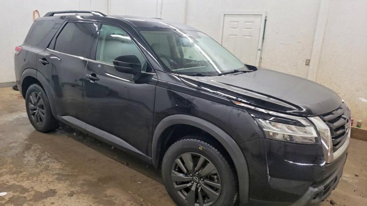 Nissan Pathfinder  2022