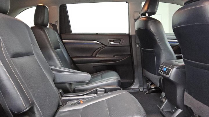 Toyota Highlander  2019