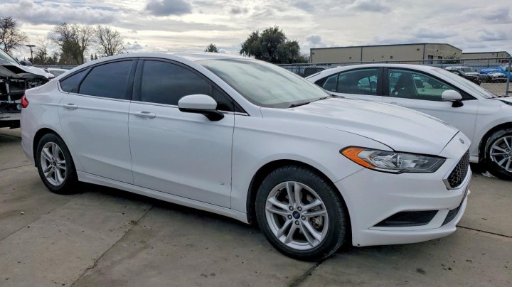 Ford FUSION  2018