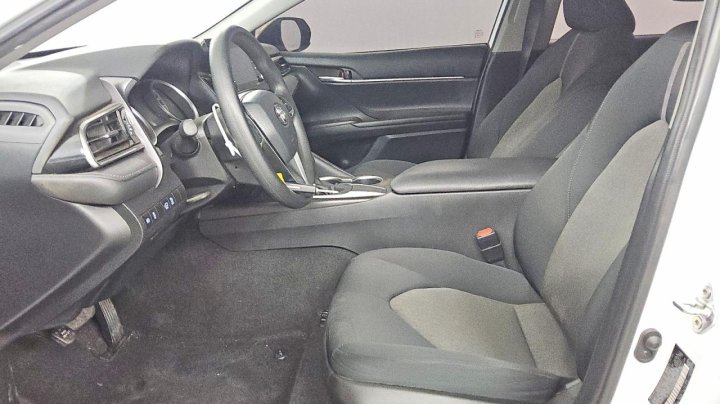 Toyota Camry  2021