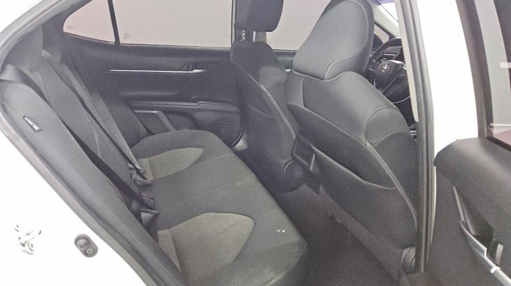 Toyota Camry  2021