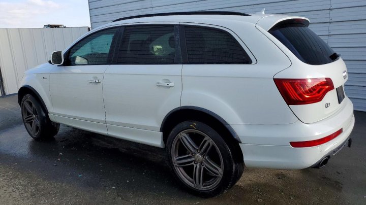 Audi Q7  2015