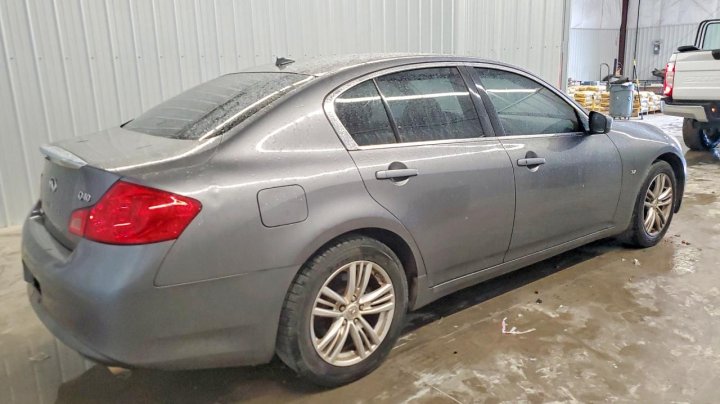 INFINITI Q40  2015