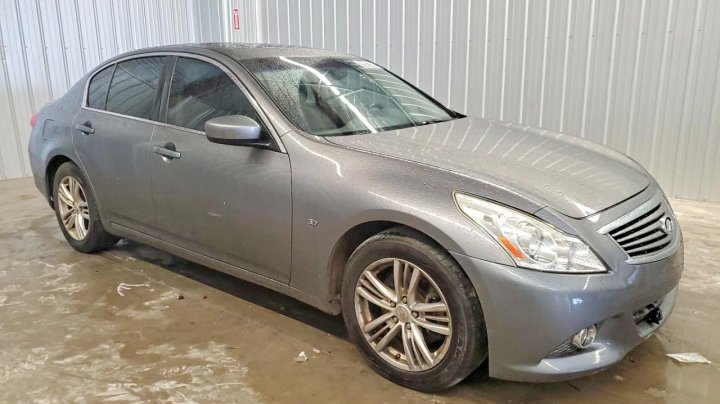 INFINITI Q40  2015