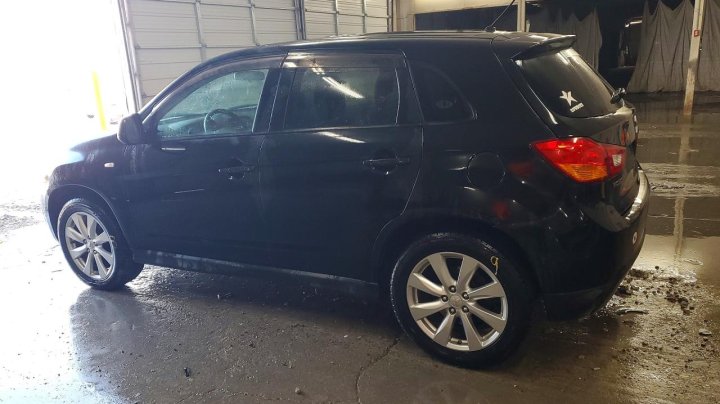 Mitsubishi Outlander  2015