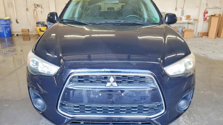 Mitsubishi Outlander  2015
