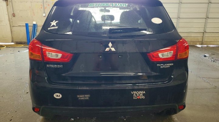 Mitsubishi Outlander  2015
