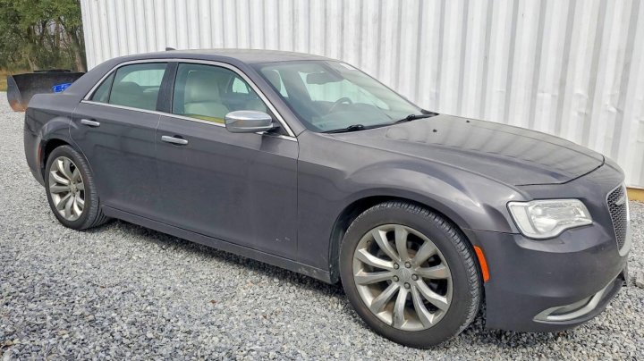 CHRYSLER 300  2018
