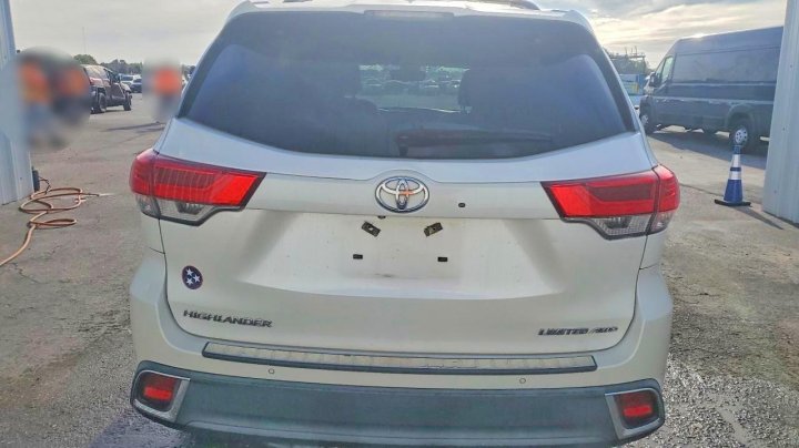 Toyota Highlander  2017