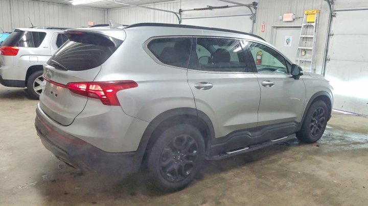 Hyundai SANTA  2022