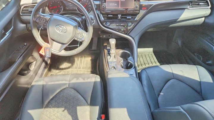 Toyota Camry  2021