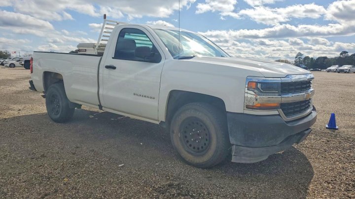 Chevrolet Silverado  2018