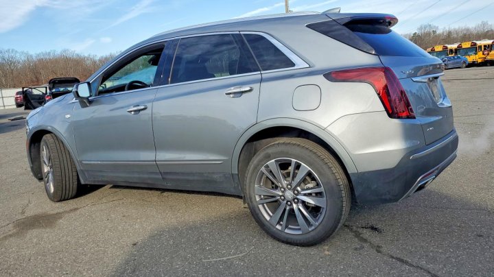 Cadillac XT5  2025