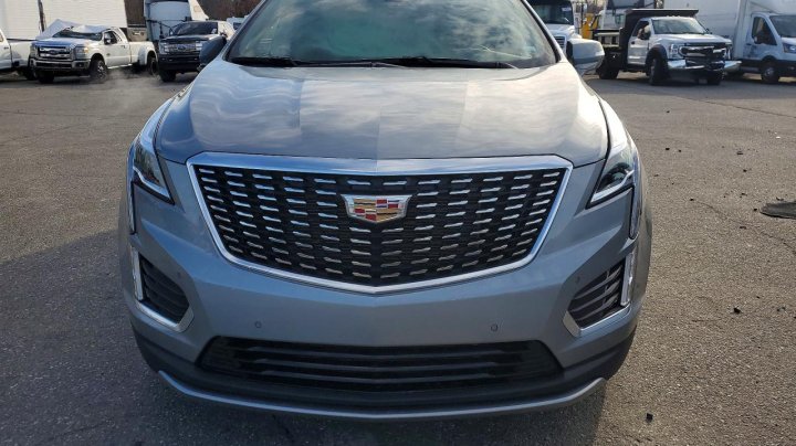Cadillac XT5  2025