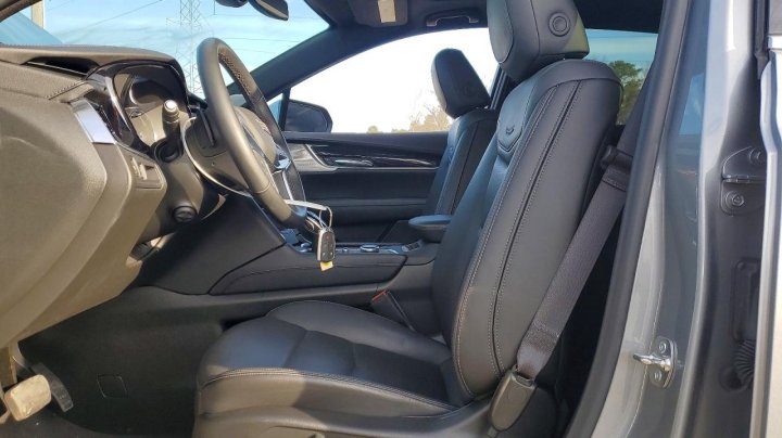 Cadillac XT5  2025