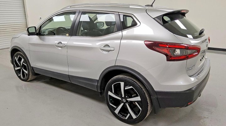 Nissan ROGUE  2022