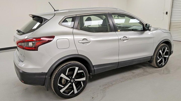 Nissan ROGUE  2022