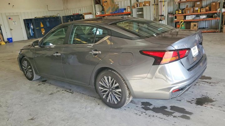 Nissan Altima  2025