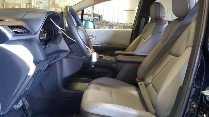 Toyota SIENNA  2025