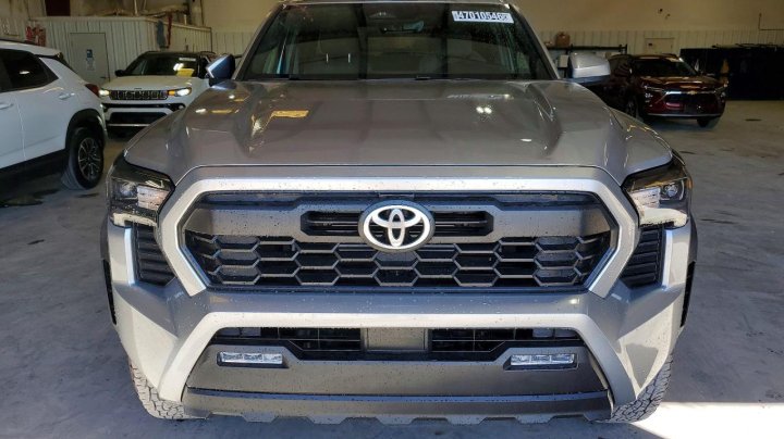 Toyota TACOMA  2024