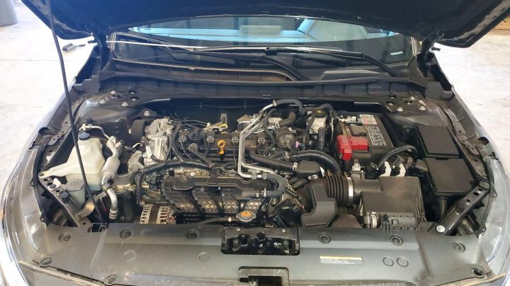 Nissan Altima  2025